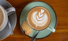 Pesona Tersembunyi Sentul: Lima Kafe Hits dengan Pemandangan Memukau